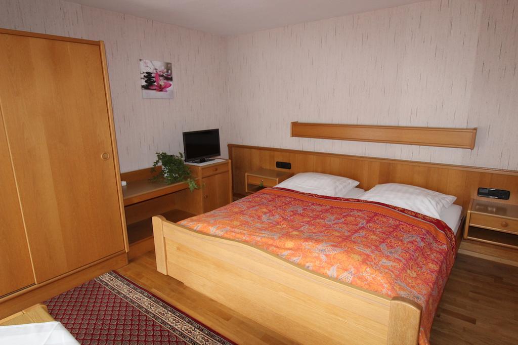 Gaestehaus Heimenberg Bad Rippoldsau-Schapbach ภายนอก รูปภาพ