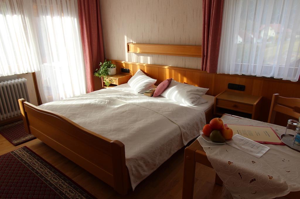 Gaestehaus Heimenberg Bad Rippoldsau-Schapbach ภายนอก รูปภาพ